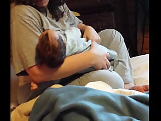 Kristy lynn Trujillo,  breastfeeding